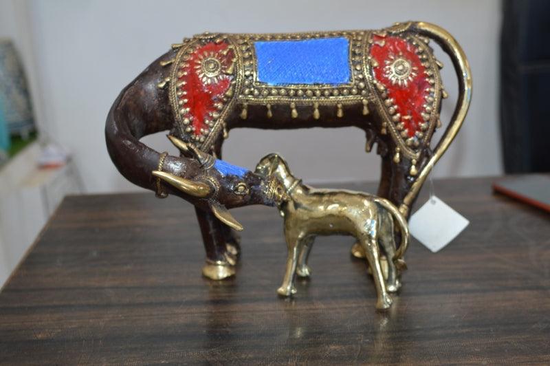 Animals sculpture titled 'Cow With Calf', 9x14x7 inches, by artist Kushal Bhansali on Brass