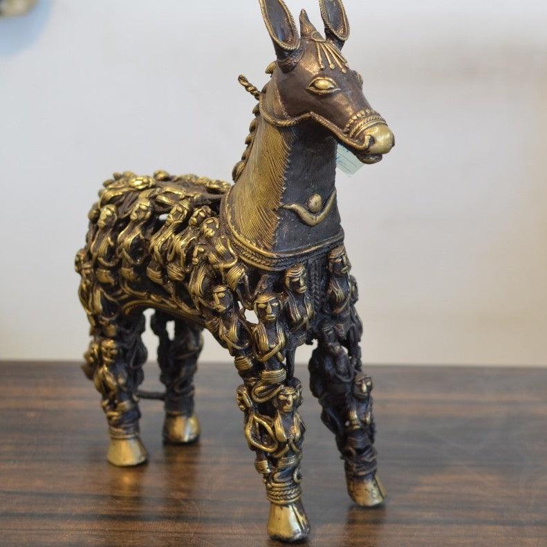 Animals sculpture titled 'Untitled', 11x11x4 inches, by artist Kushal Bhansali on Brass