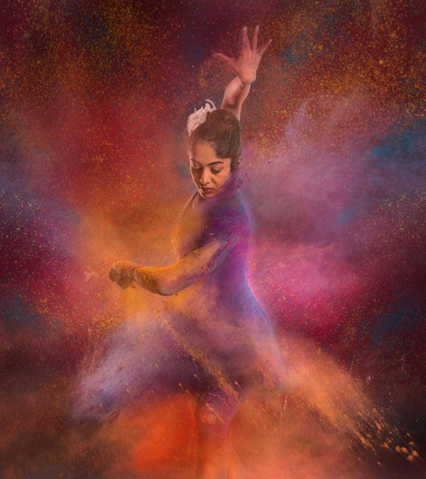 Dancing women 2 by Harrashad Kaamble | ArtZolo.com
