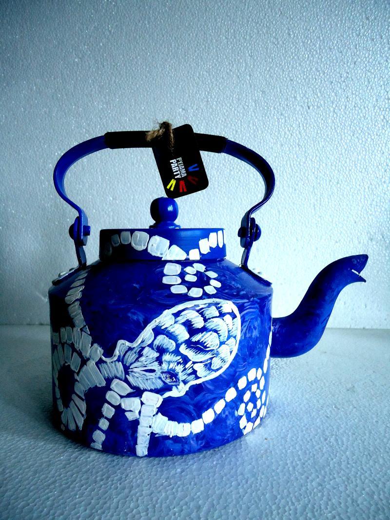 Lifestyle craft titled 'DSC08040', 9x9x7 inches, by artist Rithika Kumar on Aluminium