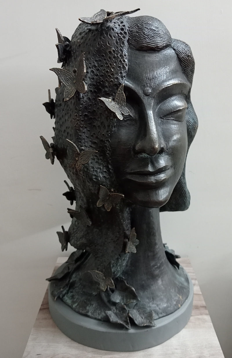 Titli' figurative Bronze sculpture by artist Roy Chandan, 16x9 inch, on bronze