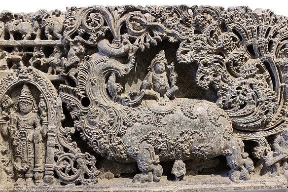 Famous Historic Sculptures of the Indian Subcontinent ArtZolo.com