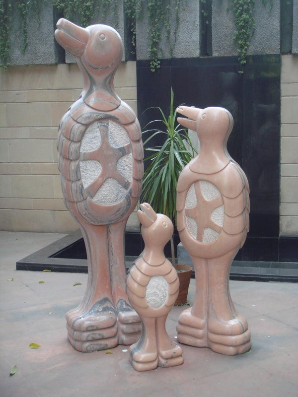 Penguin Family Sculpture by Lallan Singh | ArtZolo.com