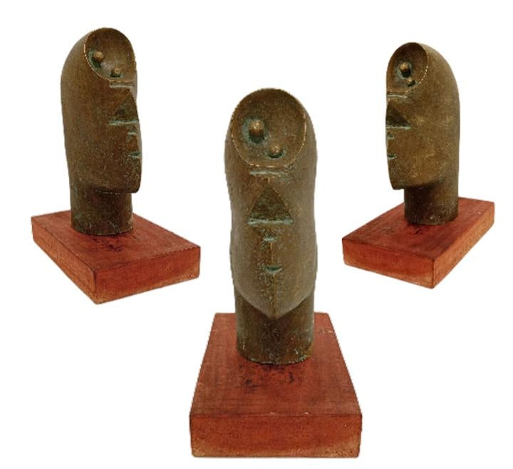 In Are Eyes' figurative Bronze sculpture by artist Sukanta Chowdhury, 12x8 inch, on bronze