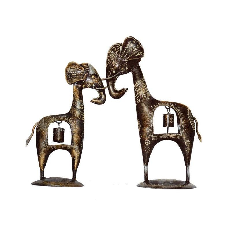Animals craft titled 'Metal Decorative Giraffe Couple', 15x17x6 inches, by artist E Craft on Metal