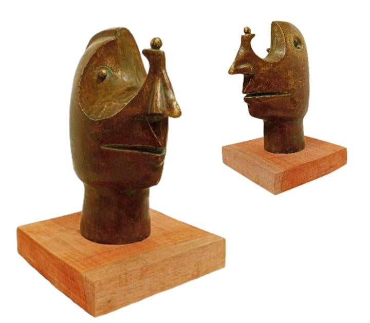 Perspection' figurative Bronze sculpture by artist Sukanta Chowdhury, 14x12 inch, on bronze