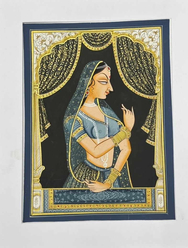Queen 19' figurative miniature Traditional Art by artist Unknown, 10x8 inch, on silk