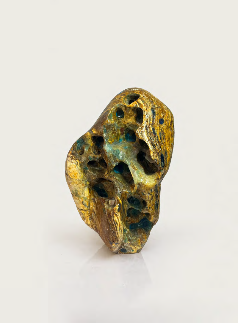 Untitled 4' abstract Crazy Jasper Stone sculpture by artist Rambali Prajapati, 13x7 inch, on crazy jasper stone