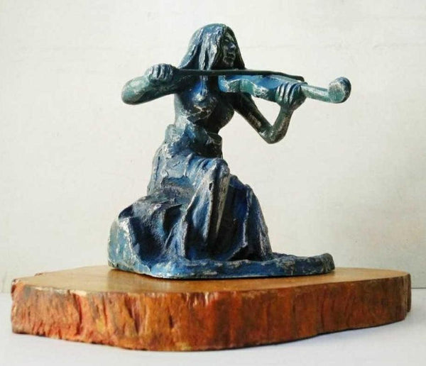 Violin Girl Sculpture by Akhlesh Gaaur | ArtZolo.com